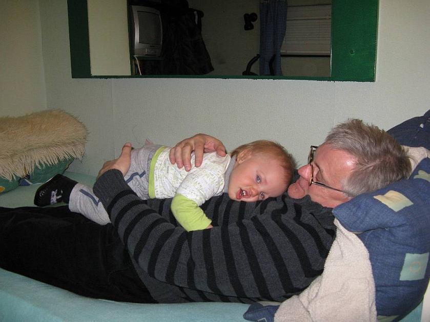 20081228-IMG_7300.JPG - �pi� na dziadku