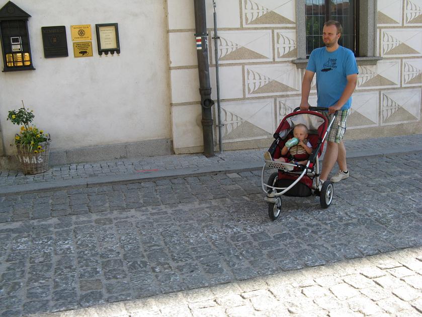 IMG_0446.JPG - Wojtek przy Hotelu Ru�e