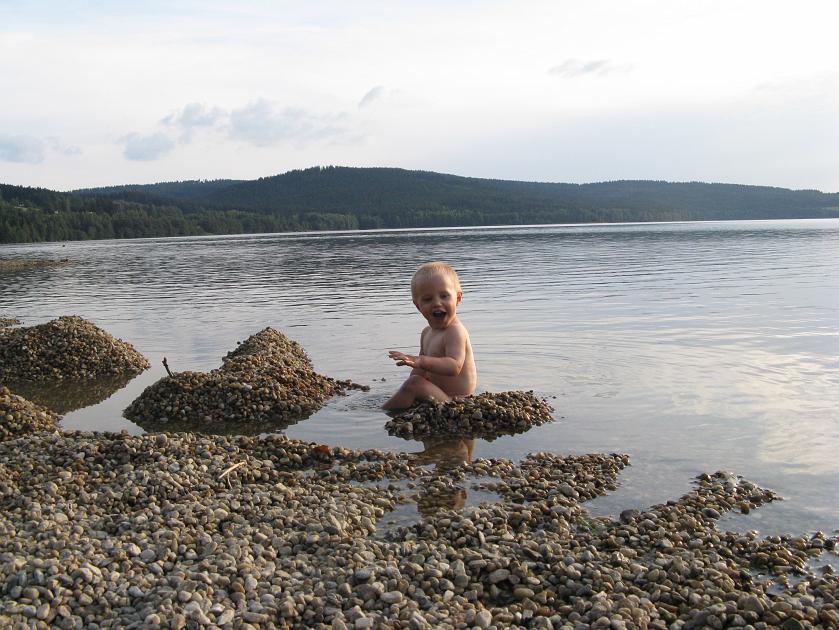 IMG_0669.JPG - Vojticek ve Vltave