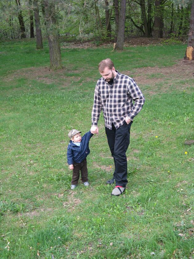 IMG_3990.JPG - Z kulejącym tatą - tylko za rękę!