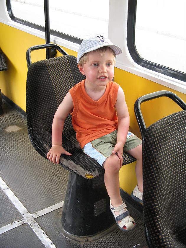 IMG_5570.JPG - Wojtek w rumuńskim tramwaju