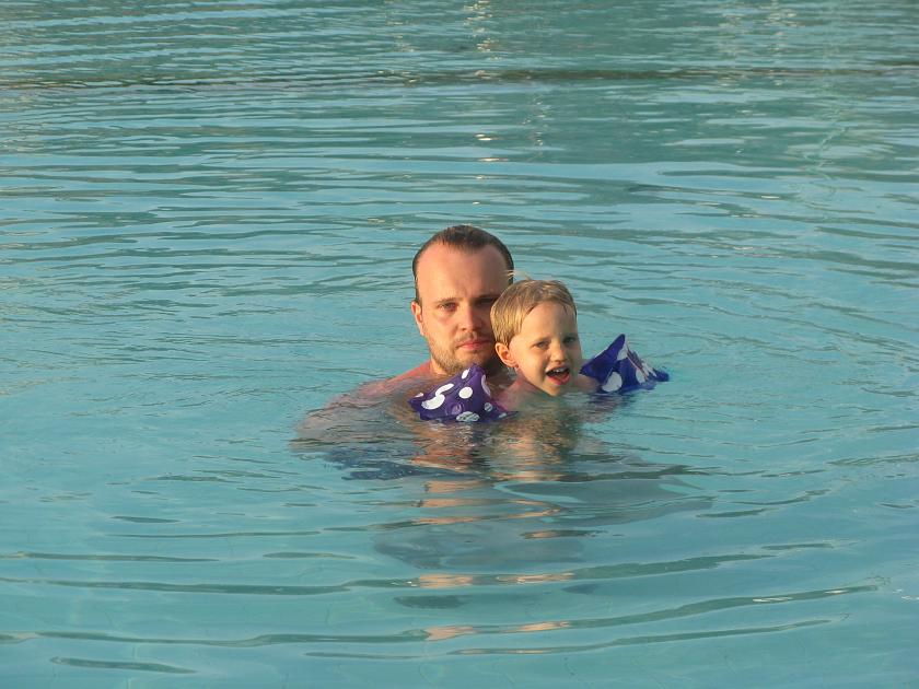 IMG_5907.JPG - Moczymy się z tatusiem