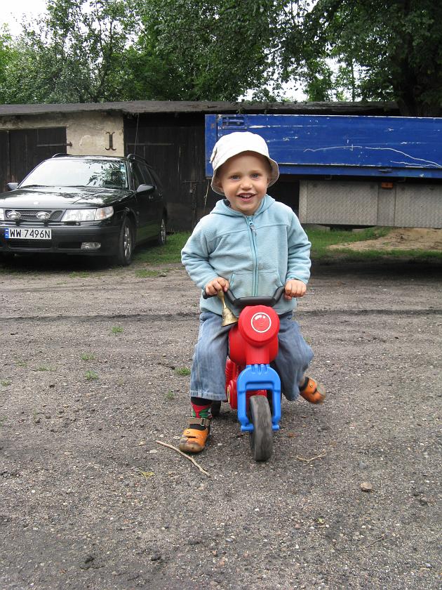 IMG_7316.JPG - Na motorku po gęzewskim podwórku