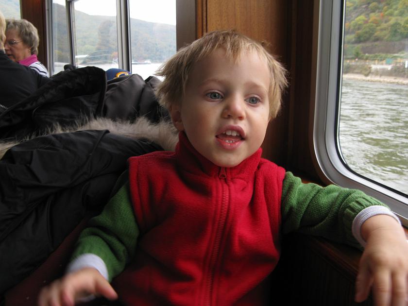 IMG_9873.JPG - Lekko zawiany Wojtek na statku - służbowo!