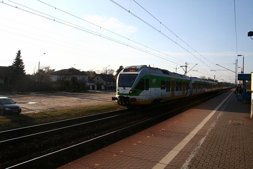 IMG_4963.JPG - I jechał lokalny do Siedlec . . .