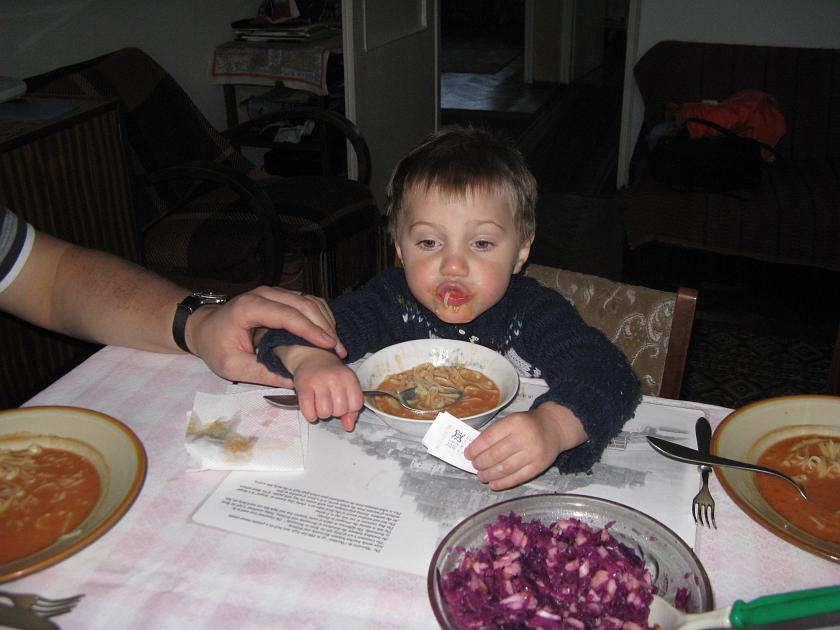 IMG_0224.JPG - TAKA DOBRA ZUPA!! A w łapce bilety . . .