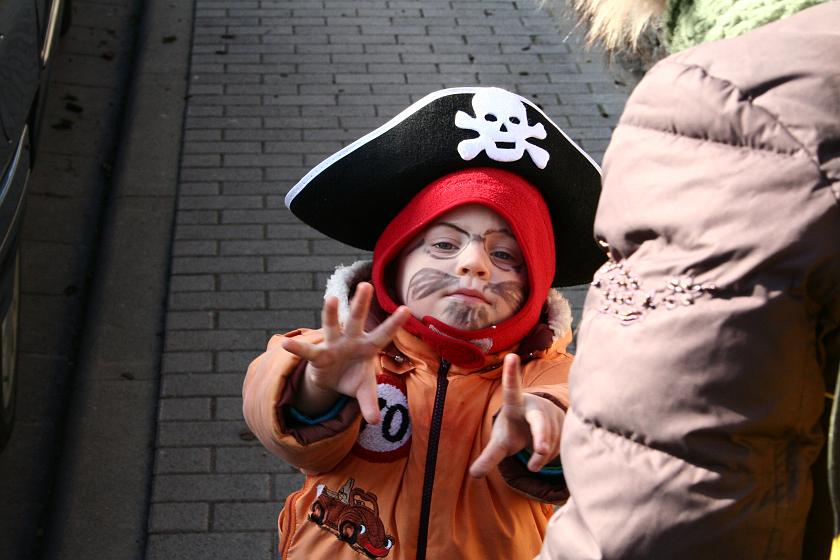 IMG_8116.JPG - Przebranie na paradę karnawałową