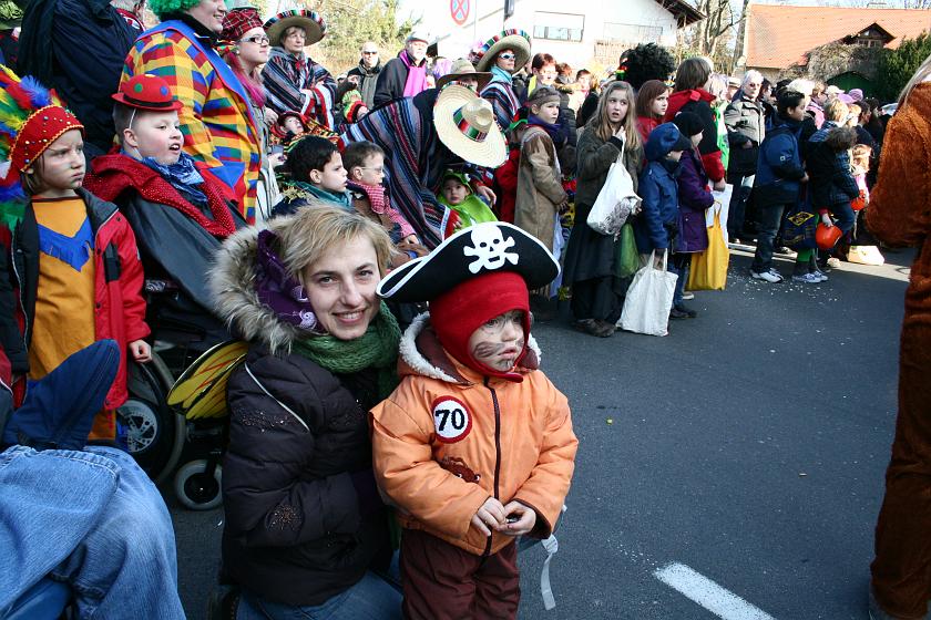 IMG_8122.JPG - Wojtek na paradzie karnawałowej w Ingelheim