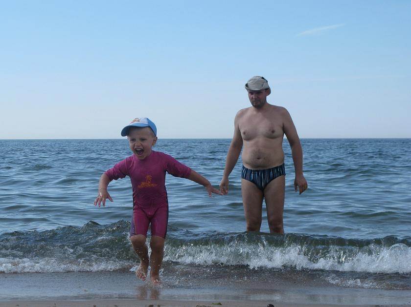 IMG_1905.JPG - Z tatą w lodowatej wodzie