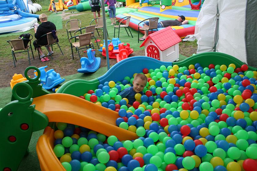 IMG_2129.JPG - W piłkach