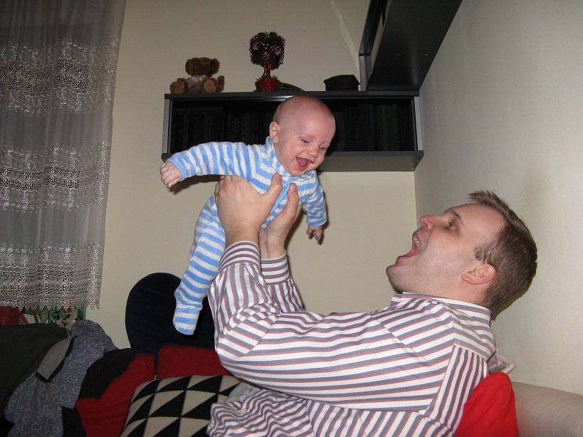 2008-03-17_1650.jpg - (2008-03-17) Kto ma szerszy zgryz?