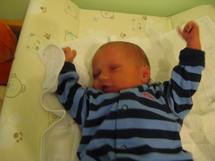 IMG_0316.jpg - A jak się obudzę, to się przeciągam.