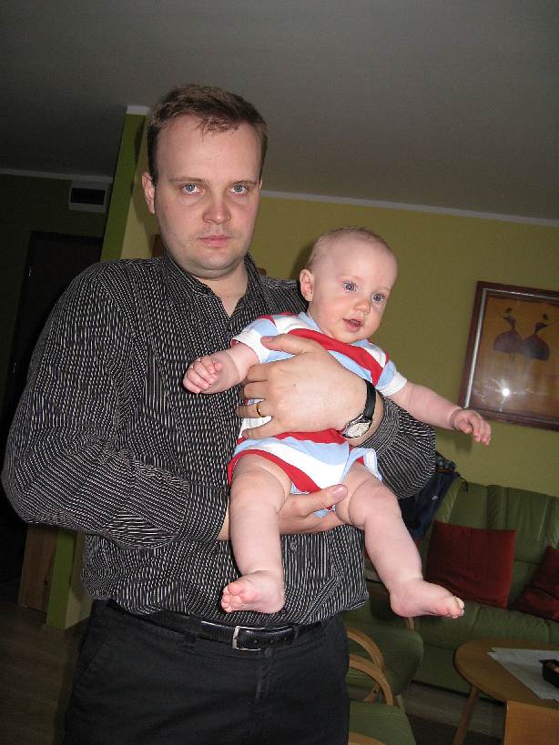 IMG_2353.jpg - Wojtek w przedwojennych gaciach