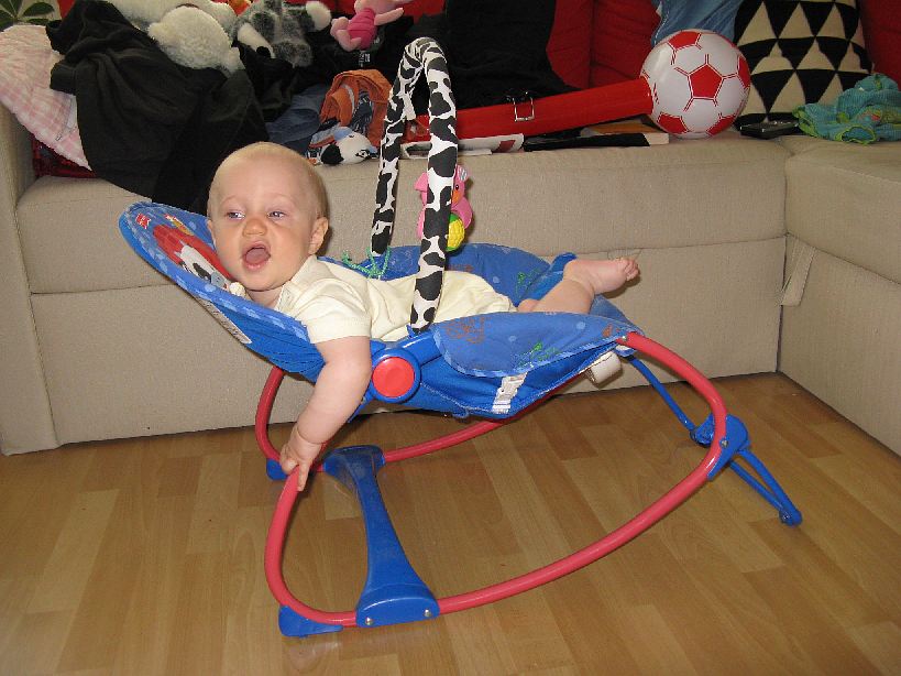 20080608-IMG_3001.jpg - (2008-06-08) Aternatywny sposób siedzenia