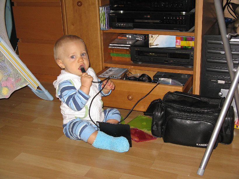 20080920-IMG_5309.jpg - (2008-09-20) Wojtek na USB